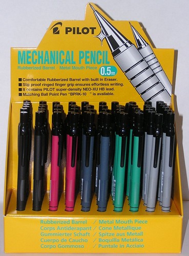 EXHIBIDOR CON 60 PORTAMINAS PILOT H-165 SHARPEN 0.5 MM